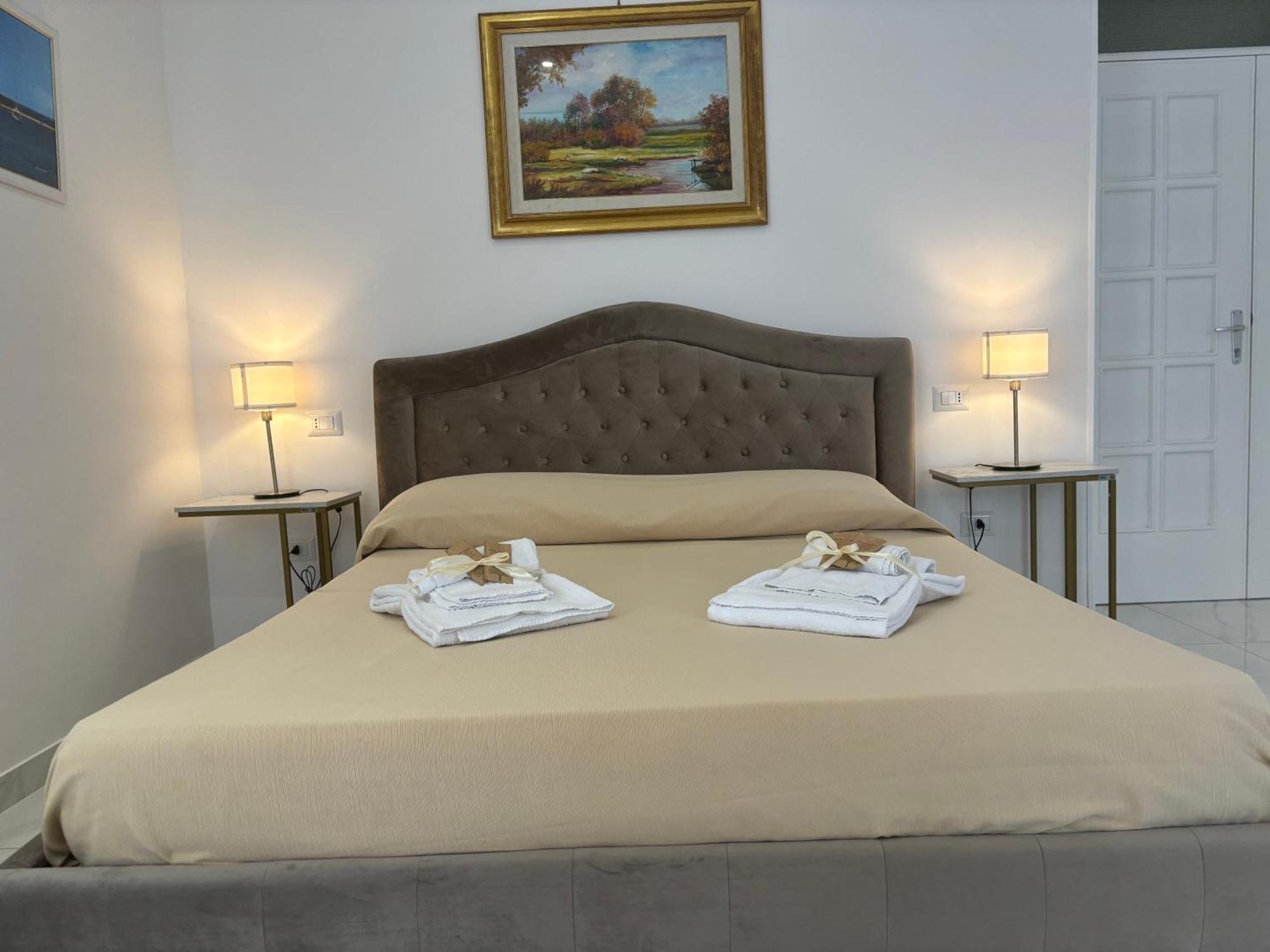Tina'S Room Santa Maria di Castellabate Esterno foto